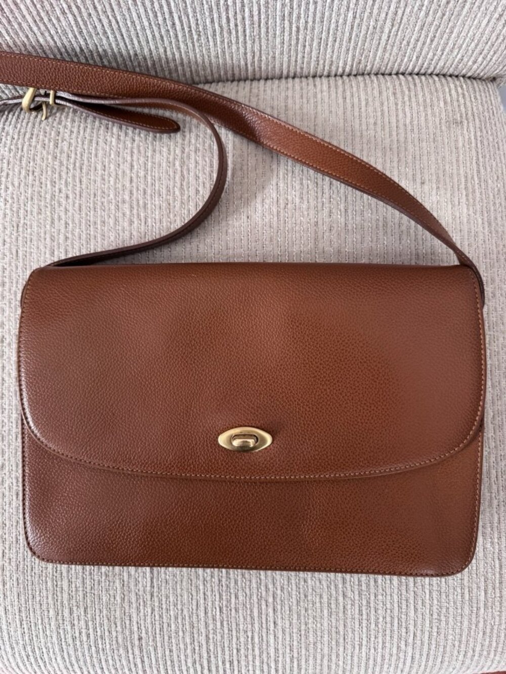 VTG Coach Tan Full Grain Leather Madison Turnlock Bag Made In Italy 3204-486